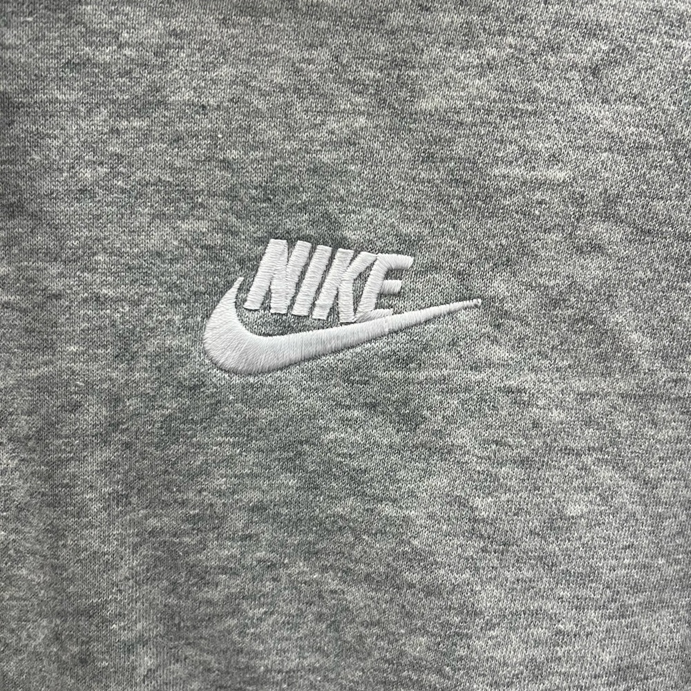 Nike Women’s Heather Gray Pullover Hoodie - Picture 2 of 8